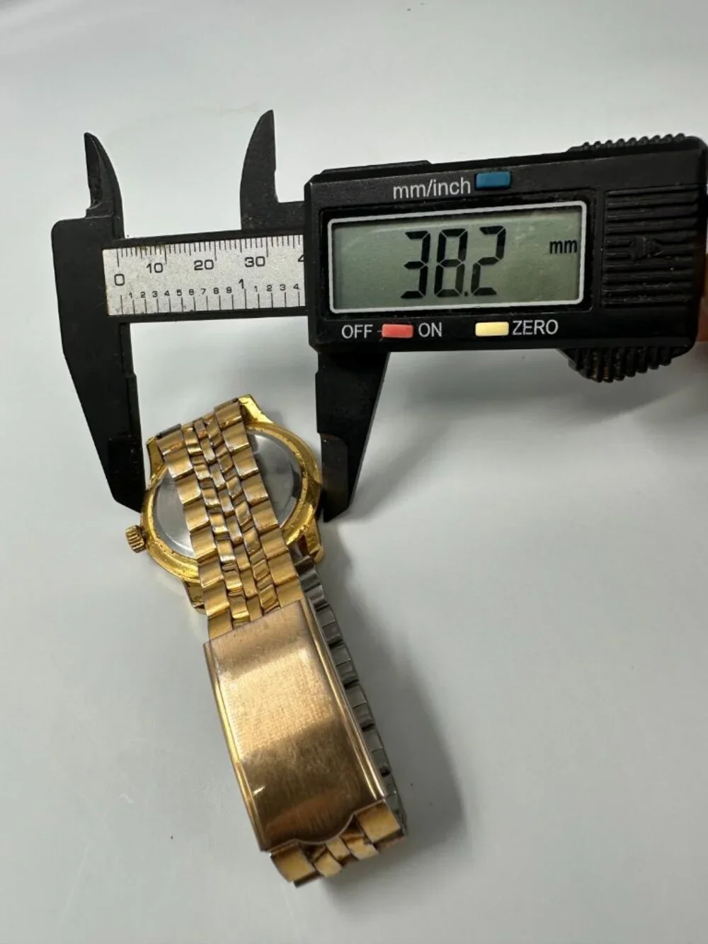 Benrus mens watch